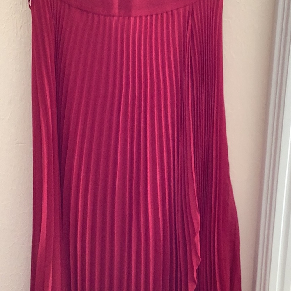 Gorgeous Red Dress 🖤🖤❤️NWT by WHBM - Picture 11 of 13